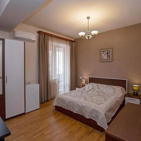 Hotel Season Jerevan Exteriér fotografie